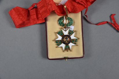 null ORDRE de la LEGION D'HONNEUR. 3°REPUBLIQUE. Croix de commandeur, modèle de luxe...