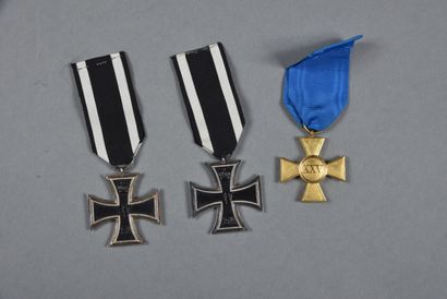 null ALLEMAGNE/PRUSSE. Croix de fer 1914(2), croix de 25 ans de service, lot de ...