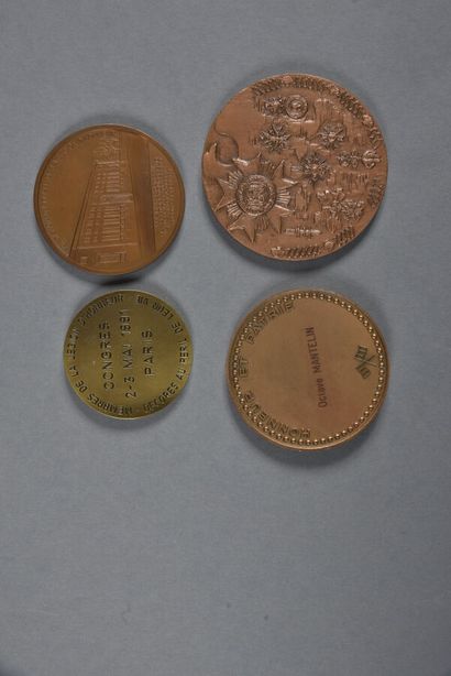 null ORDRE de la LEGION D'HONNEUR.

Médaille de la Fondation du Musée. 1925. Par...