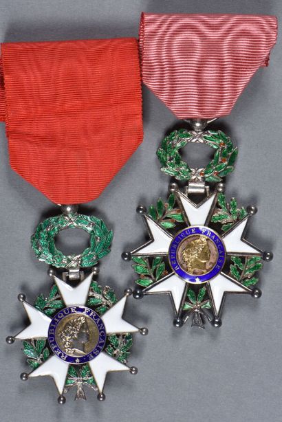 null ORDRE de la LEGION D'HONNEUR. 4°REPUBLIQUE. Croix de chevalier, modèle de luxe,...