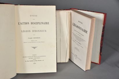  LIVRES. MANUEL DU LEGIONNAIRE, par de CHAMBERET, Paris, 1854, reliure dos et angles...