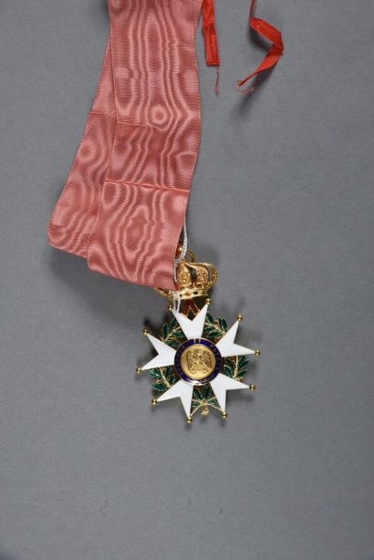 null ORDRE de la LEGION D'HONNEUR. 

SECOND EMPIRE. 

Croix de commandeur, variante...