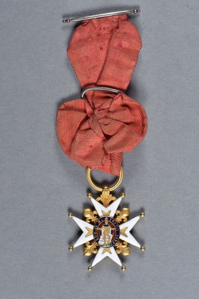  Ordre militaire de SAINT LOUIS, croix de chevalier LOUIS XVIII, centres ajourés,...