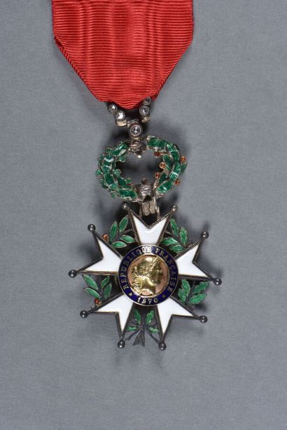 null ORDRE de la LEGION D'HONNEUR. 3° REPUBLIQUE. Croix de chevalier, modèle de bijouterie,...