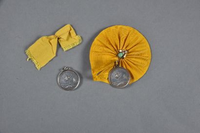 null ORDRE de la MOUCHE A MIEL.1703. Médaille créée par la duchesse du MAINE (1676-1753)...