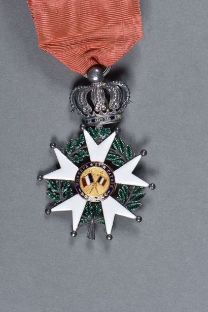 null ORDRE de la LEGION D'HONNEUR. MONARCHIE DE JUILLET. Croix de chevalier, argent...