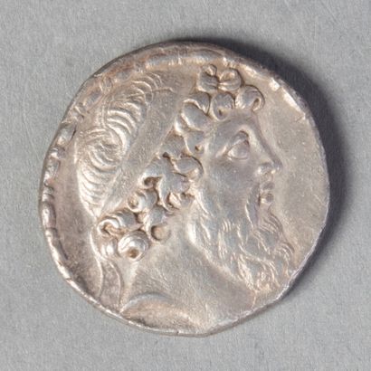 null ROYAUME SELEUCIDE 

DEMETRIUS II (129-125 second règne ) TETRADRACHME en argent...