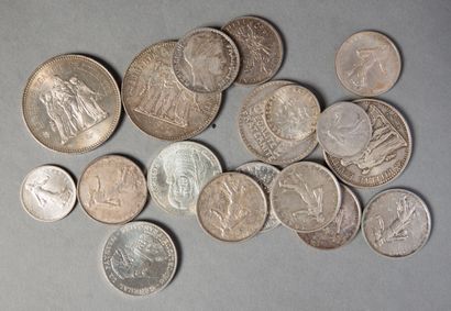 null LOT MONNAIES ARGENT 

214 gr de pièces françaises : 

100, 50,10, 5 , 1 , f...