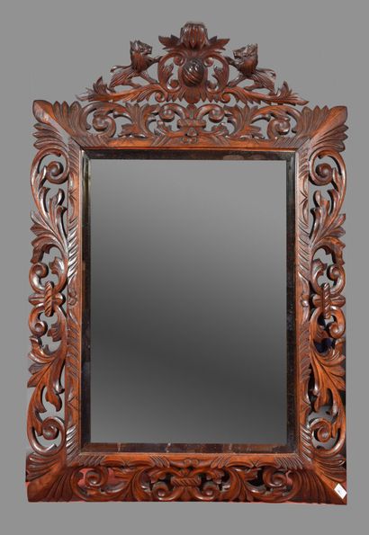 Grand miroir dans le style XVIIème siècle...