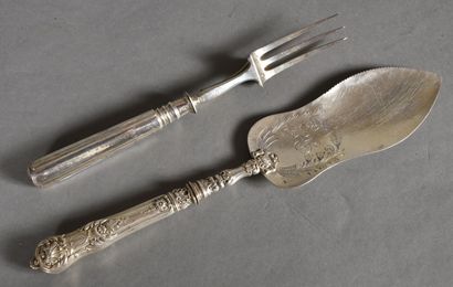 null Cake server, silver and filled handle. 

Minerve mark. 

A silver cutting fork...