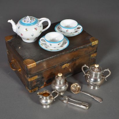 null St. Petersburg. A. Y. Sokoloff, active from 1867 to 1892. 

Traveling tea chest,...