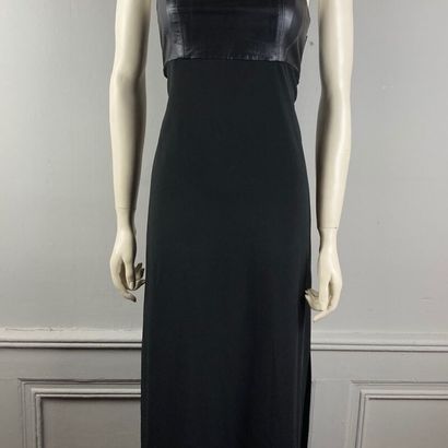 null ALICE + OLIVIA. Black long dress in viscose, leather bustier in the color. Size...