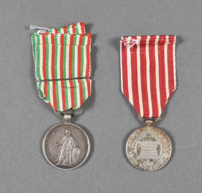 null France. Médailles d'Italie 1859, argent, signée BARRE, (1), et médaille de l'INDEPENDANCE...