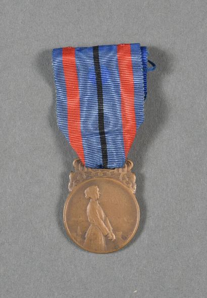 null France. Médaille des VICTIMES de l'INVASION.