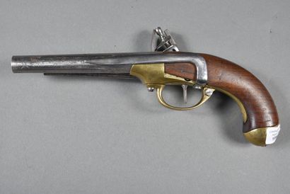 null Cavalry pistol 1777 flintlock, with chest "ST EIENNE. 1728" stamped letter "L...