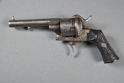null Revolver à broches à 6 coups marqué sur le canon (long.12 cm) " FABRIQUE DE...