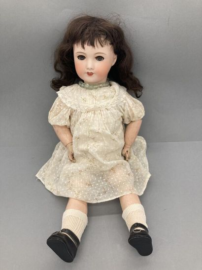 Doll with bisque head type Unis France marked...