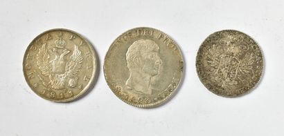  DIVERS. Autriche: 1/2 KRONENTHALER 1760(TTB+), MEXIQUE 8 reales d ITURBIDE 1823...