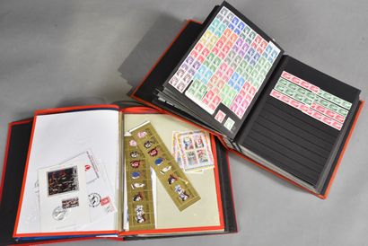 null Two binders of France : luxury stamps : Faciale 580 euros