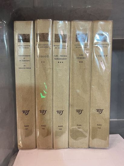 null Lot de 17 volumes de l'oeuvre complète de Dostoïevski, Gallimard, N.R.F. Non...