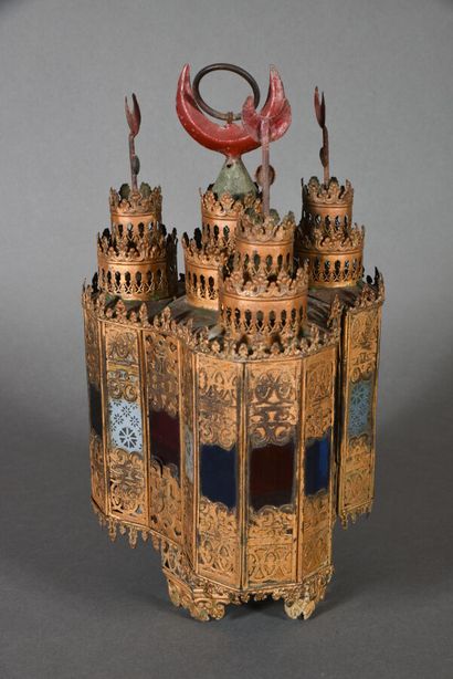 null Lantern night light in the Ottoman style in gilded openwork iron, with three...