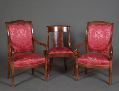null Two armchairs and a gondola chair in mahogany and mahogany veneer. 

19th century,...