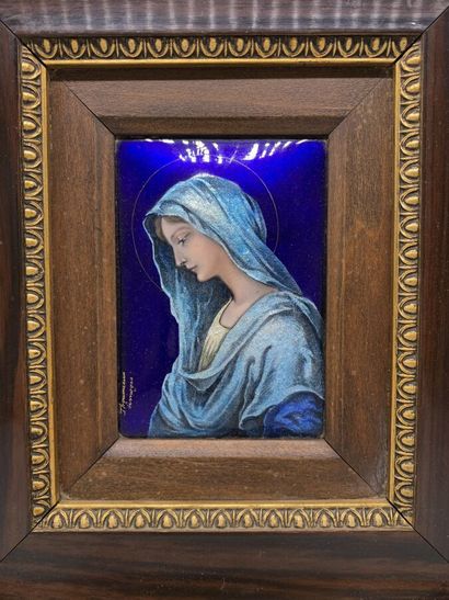 null THOUMIEUX LIMOGES

Emaux sur cuivre représentant la Vierge Marie sur fond bleu,...