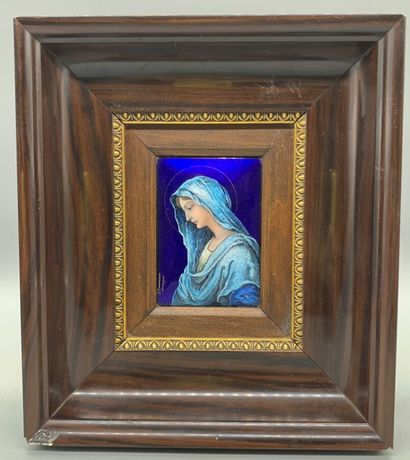 null THOUMIEUX LIMOGES

Emaux sur cuivre représentant la Vierge Marie sur fond bleu,...