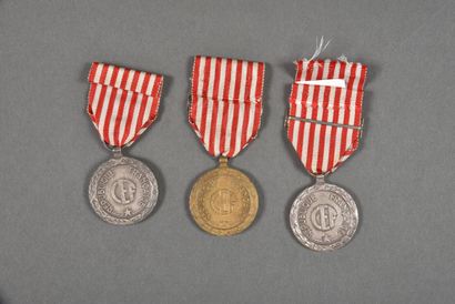 null France. Médaille commémorative de la Campagne d'Italie, variantes, lot de 3...