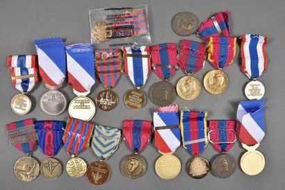 null France. Médailles de la Défense Nationale et diverses, lot de20.