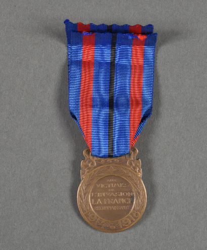 null France. Medal of the Victims of the Invasion, bronze.