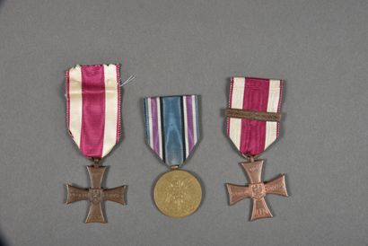 null Pologne. 1°Guerre, Croix et médailles militaires, lot de 3.