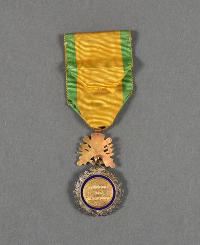 null France. Médaille Militaire, modèle dit des Généraux, centre or, trophée uni...