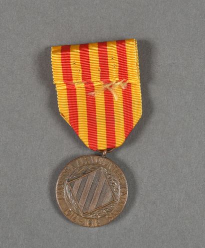 null France. Espagne. Médaille des Volontaires Catalans.