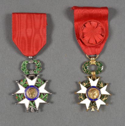  France. Ordre de la Légion d'Honneur (1951). Chevalier et Officier, 4°République,...
