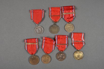 null France. Medals of Verdun, variants, set of 7.