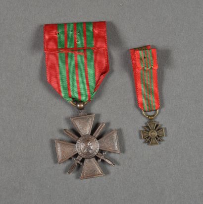 null France. London War Cross, FFL, and its reduction, set of 2.
