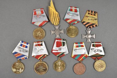 null RUSSIE IMPERIALE/URSS et pays communistes. Croix de St Georges et Médailles...