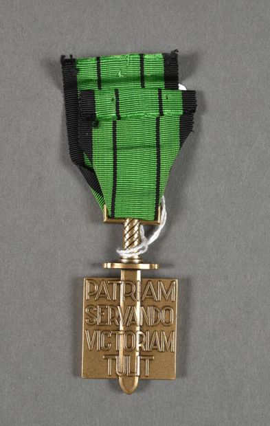 null France. Ordre de la Libération, croix de Compagnon, poinçon 63,5mm, écu 34 x...