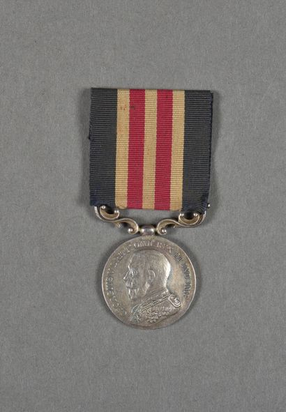 null Grande Bretagne. 1°Guerre, Military Medal, frappe française (poinçon tête de...