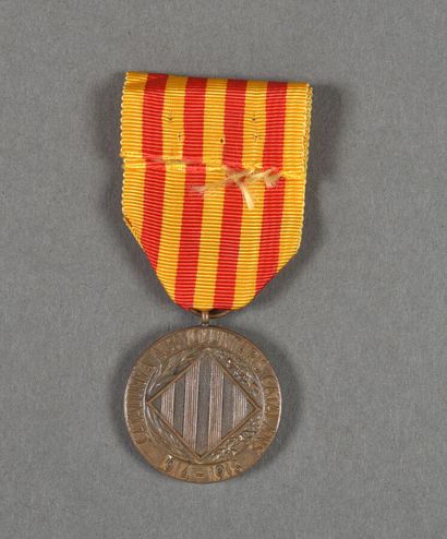 null France. Spain. Medal of the Catalan Volunteers.