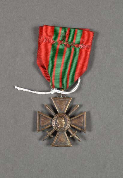France. Croix de Guerre 1943, 36mm à très...
