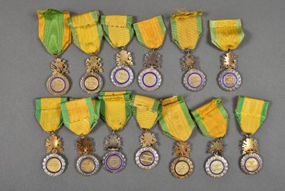 null France. Military Medal, 4°/5° Republic, variants, set of 13.