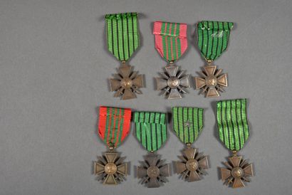 null France. Croix de Guerre 1939/1940, variantes, lot de 7.