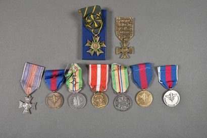 France. Médailles militaires diverses, lot...