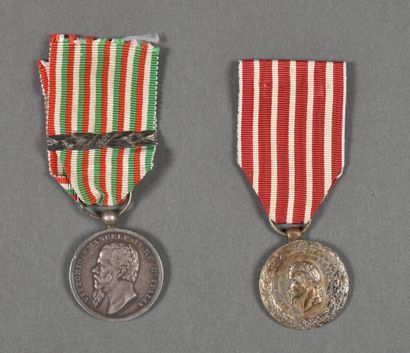 null France. Médaille d'Italie 1859 avec une médaille de l'Indépendance italienne...
