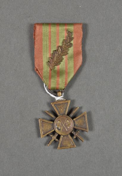 France. Croix de Guerre Giraud, 1943, 36,5mm,...