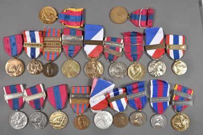 null France. Médailles de la Défense Nationale et diverses, lot de 20.