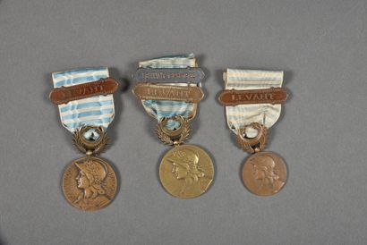 null France. Médaille du Levant, variantes, lot de 3.