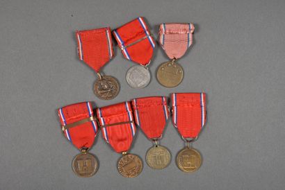 null France. Médailles de Verdun, variantes, lot de 7.